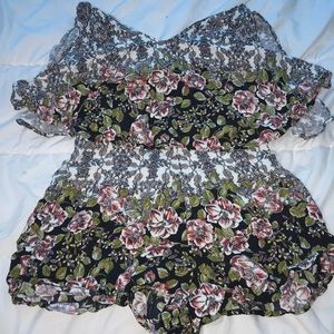 Forever 21 floral romper🌸